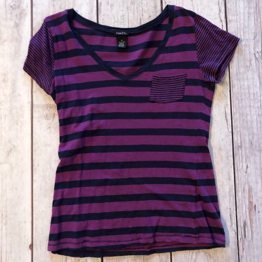 Striped V-neck T-shirt